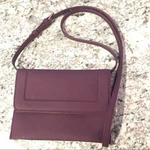 4/$20🌸Purple Crossbody Bag